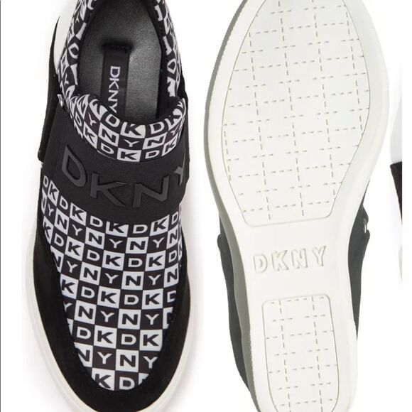 Cosmos Wedge Sneaker
DKNY - Picture 4 of 5